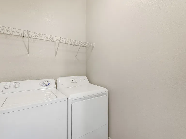 All units include convenient in-unit washers and dryers for easy, hassle-free laundry at Ascent at the Galleria.