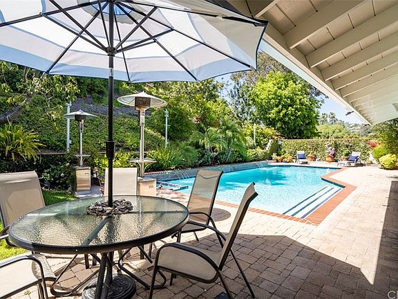 4th image of 2296 Pavillion Dr