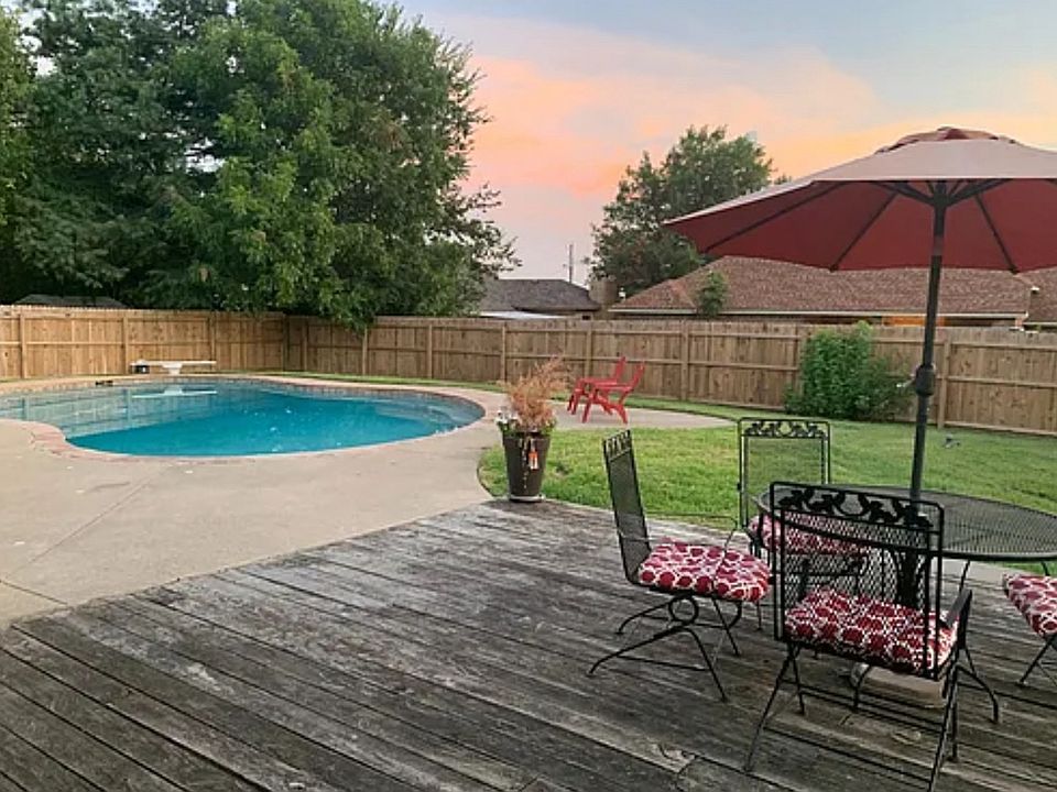 1st image of 211 Linda Ln