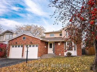 27 Rockcress Gdns, Ottawa, ON K2G5A6