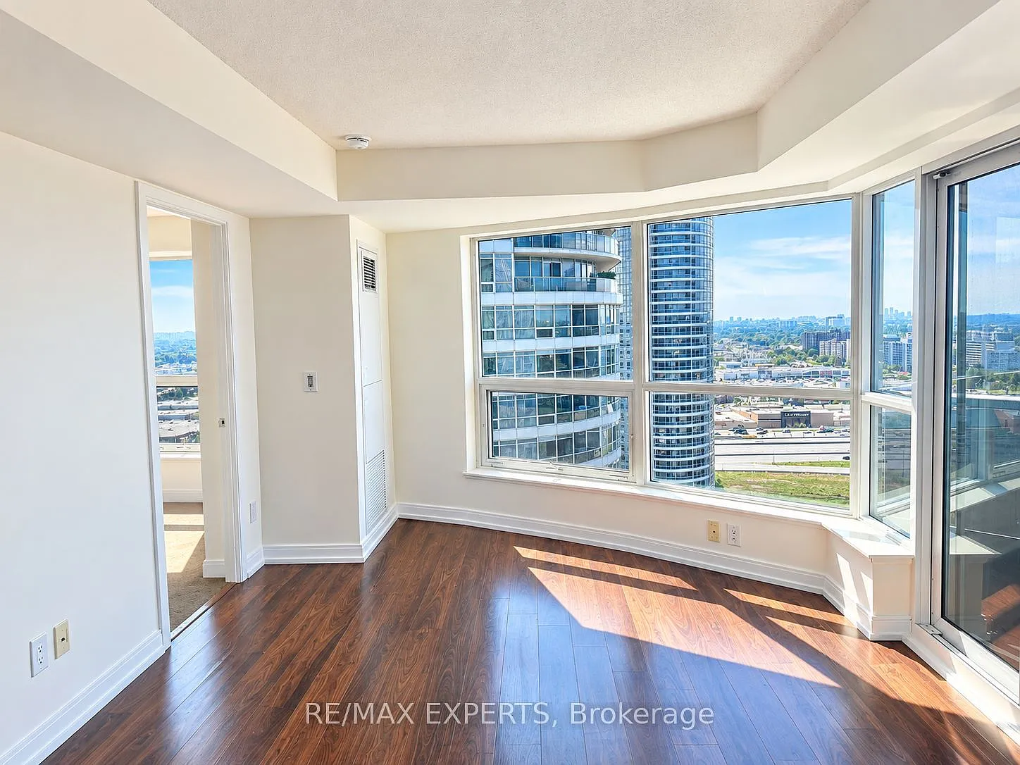 3 bed, $2,500 — Photo 3