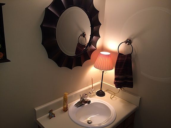 4th image of 11112 Memorial Pkwy SW #3