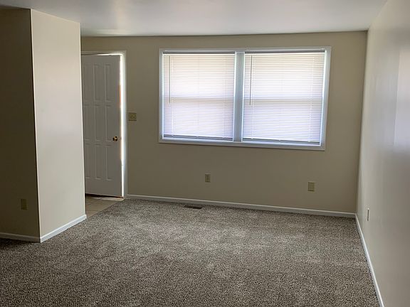 2nd image of 381 Hathaway Trl