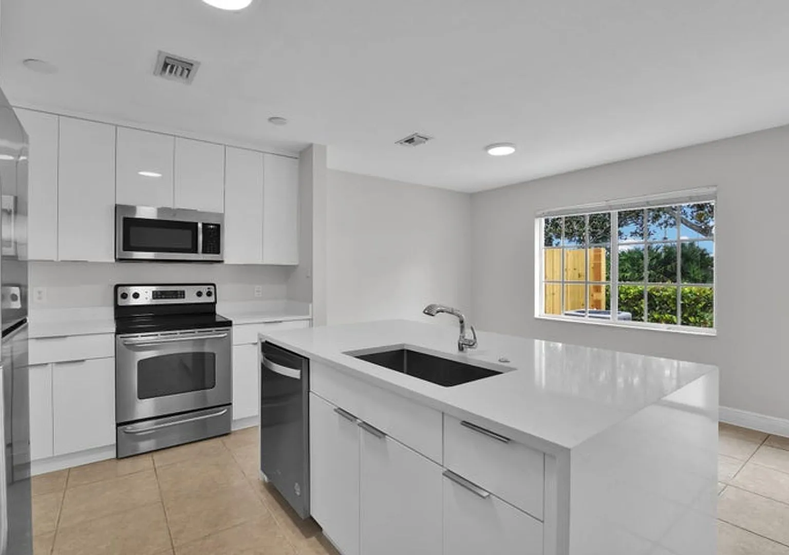 6599 Old Farm Trail 6599, Boynton Beach, FL 33437 — Photo 1