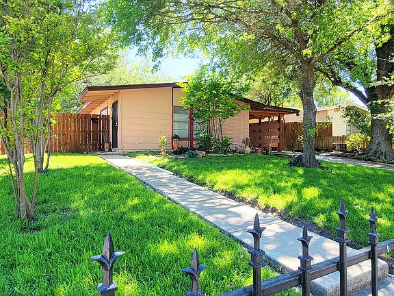 2nd image of 2226 SPICEWOOD