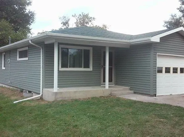 1412 10th St, Aurora, NE 68818