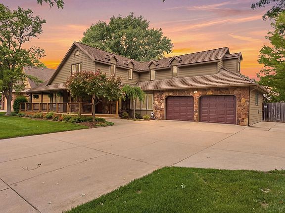 2nd image of 1659 S Tamarisk Dr