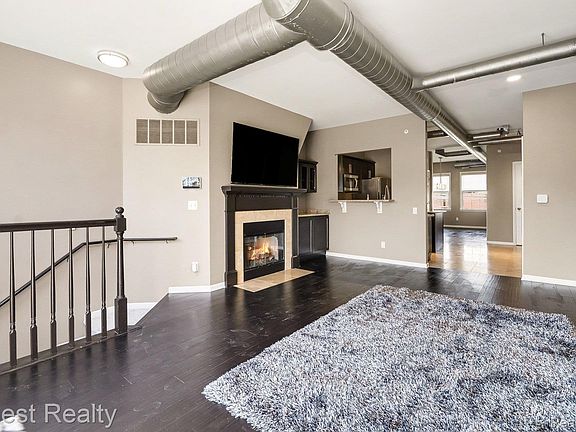 4th image of 218 Mill St