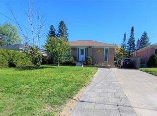 11 Patrick Dr, Aurora, ON L4G 2A6