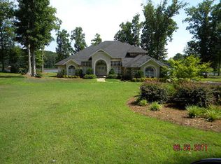 7213 Osprey Ln, Elm City, NC 27822