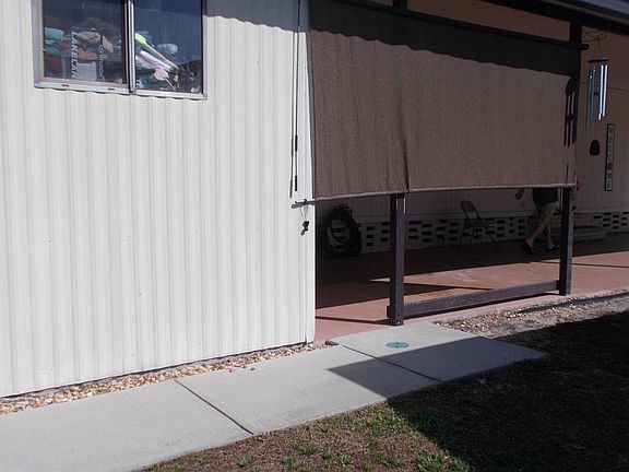 4th image of 294 Noble Ct