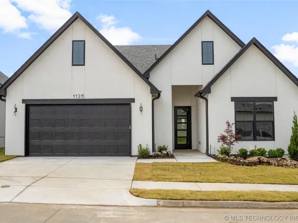 1126 W 86th St, Tulsa, OK 74132