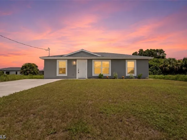 3061 Adcock Dr, Labelle, FL 33935