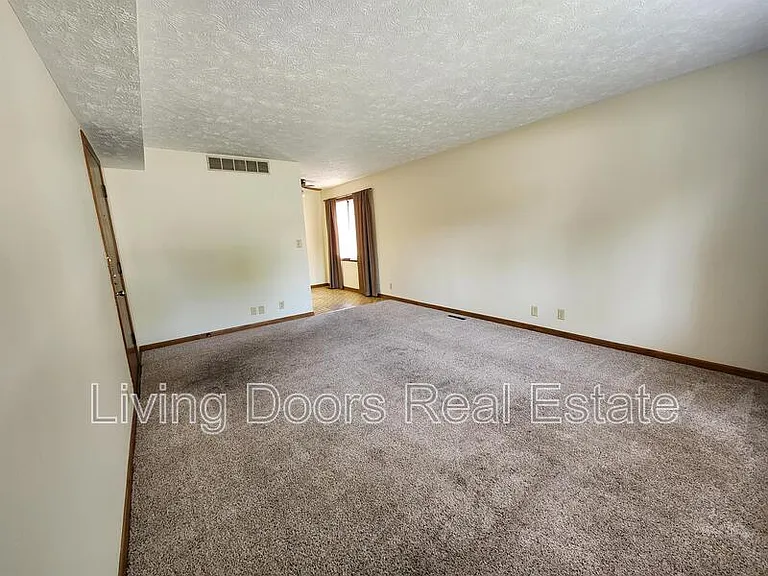 2043 South St — Photo 6