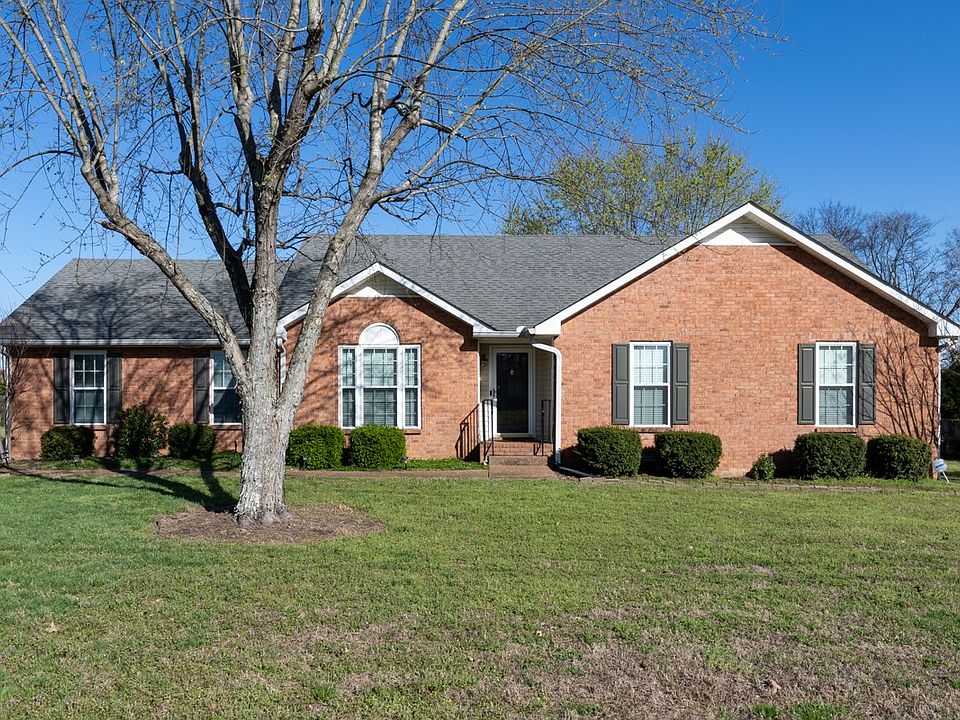 1st image of 160 Lee Etta Dr
