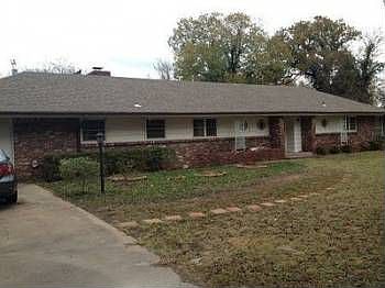 1st image of 3200 N Forest Park Dr