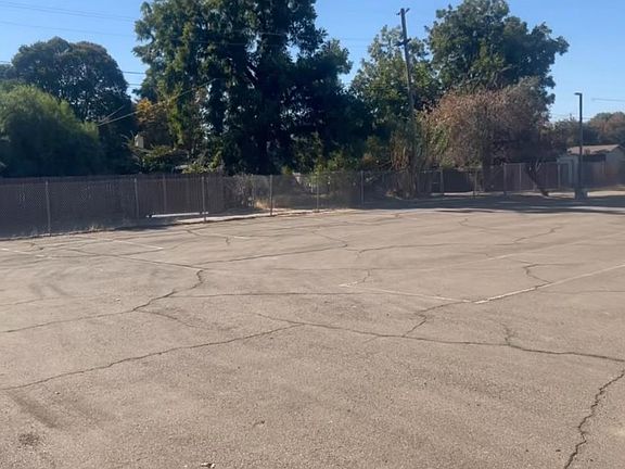 2nd image of 2136 E Market St
