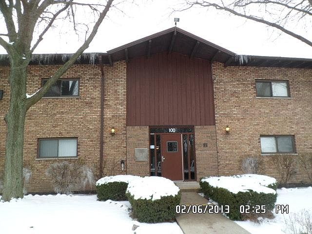 1st image of 100 Willow Ln #1112