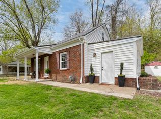 2933 Boy Scout Rd, Ashland, KY 41102