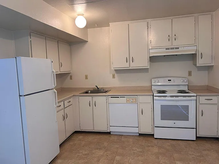 1814 V St #2 — Photo 13