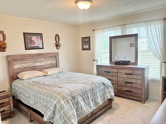 5th image of 33414 Oak Ct