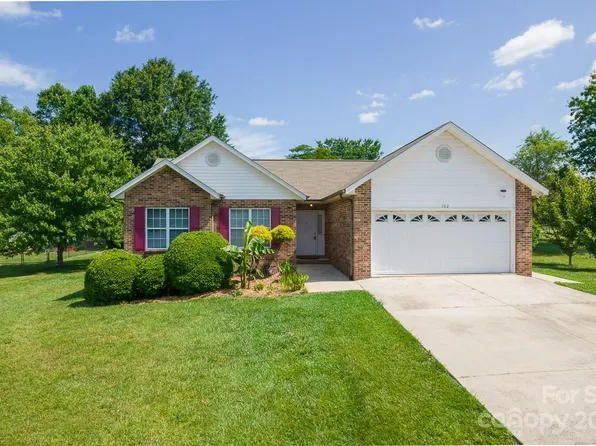 102 2nd Ave NW, Hildebran, NC 28637
