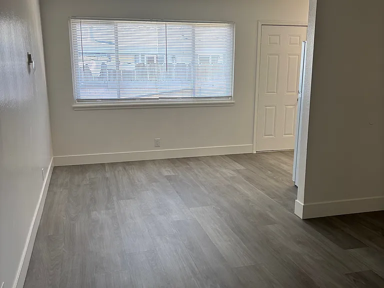 235 Clay St #6 — Photo 5
