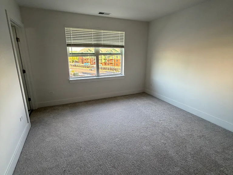 9 Woodlake Blvd #313 — Photo 2