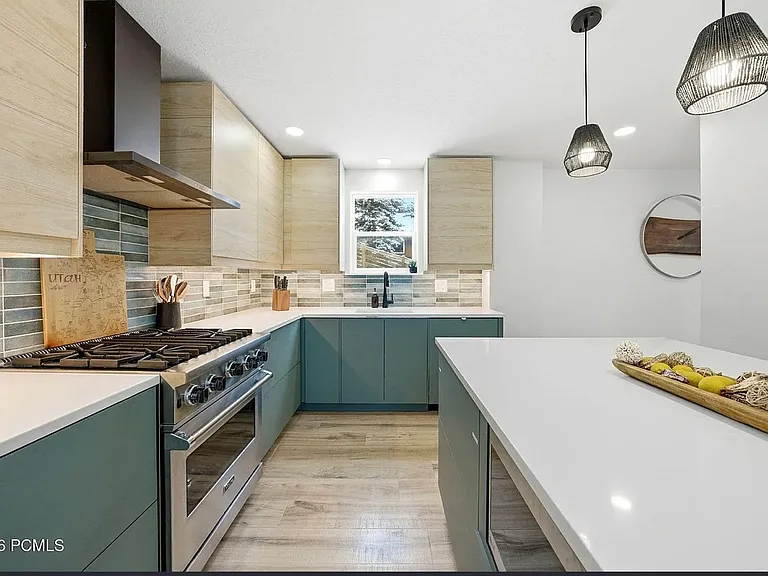 200 Aspen Dr — Photo 3