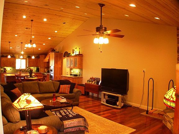 4th image of 46500 Minnow Ln