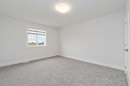 608 Sweetbay Cres #4 Photo 1