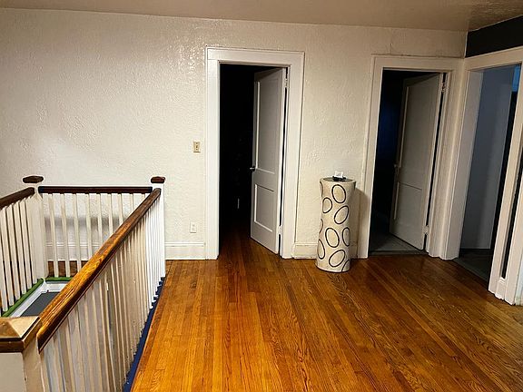 3rd image of 422 Dunham Ave Floor 2