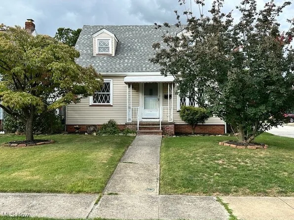 6002 Kenneth Ave, Parma, OH 44129