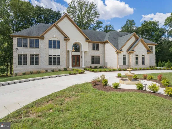 12701 Woodmore Rd, Bowie, MD 20721