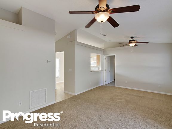 3rd image of 12013 Goldenstar Ln