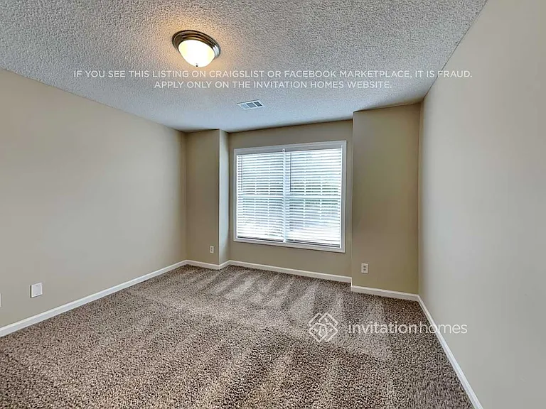 5026 Yankee Doodle Dr — Photo 16