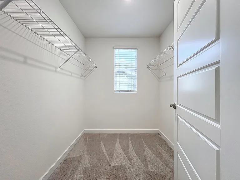 231 Dapper Ct — Photo 42