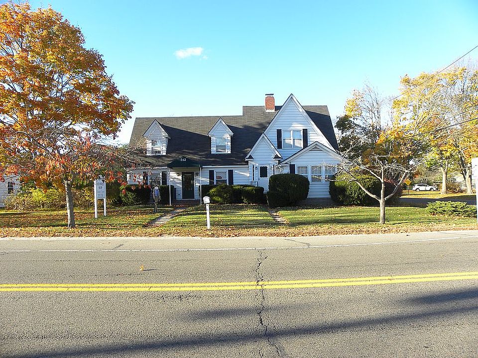 1st image of 583 Montauk Hwy