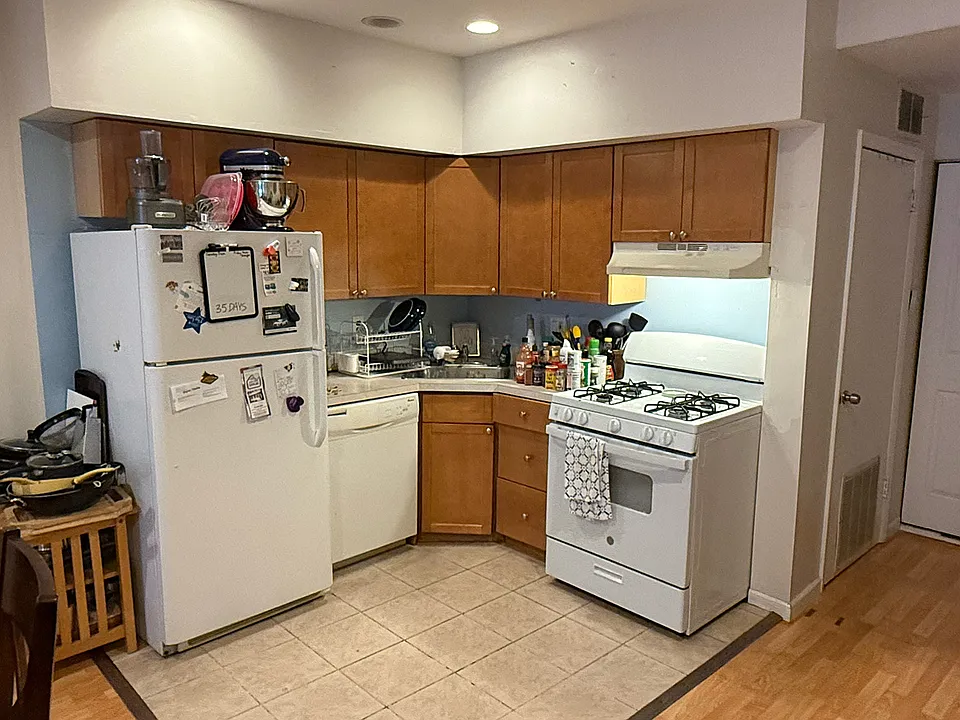 Kitchen with Dishwasher, gas range and garbage disposal