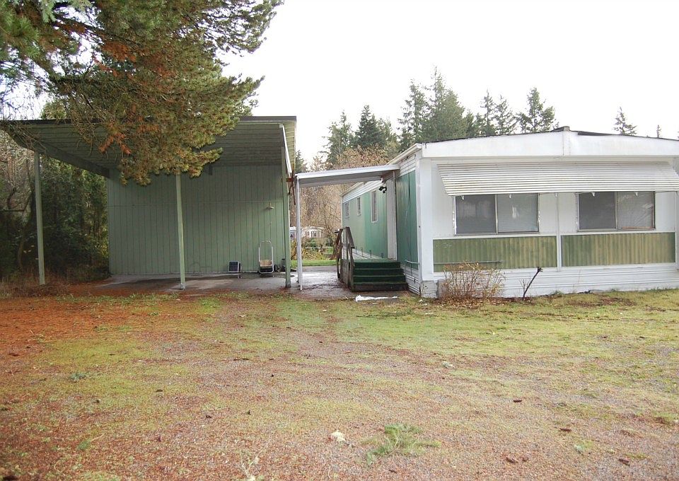 1st image of 3722 Eagle Dr NE