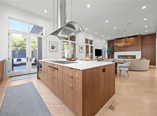 2108 Berkshire Ln, Greensboro, NC 27408