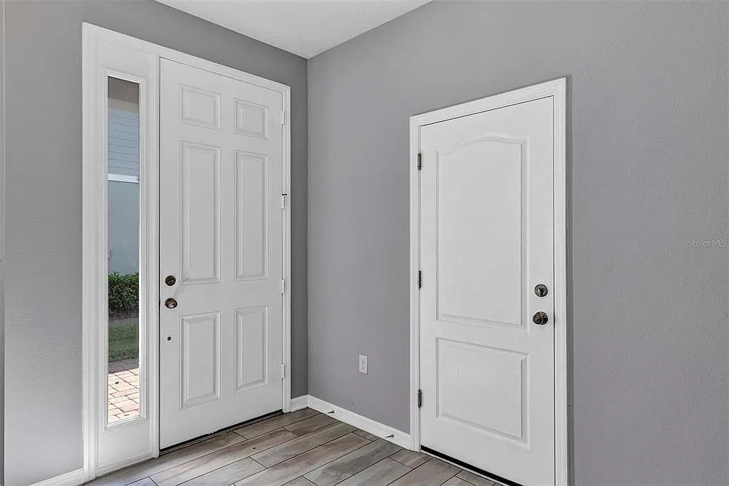 3 bed, 2.5 bath, 1724 sqft, $2,500 — Photo 4