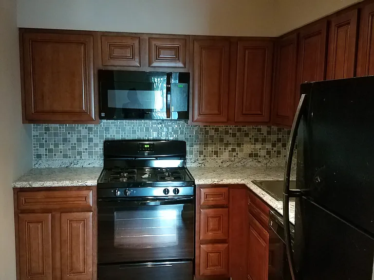 505 N Benton Ave — Photo 24