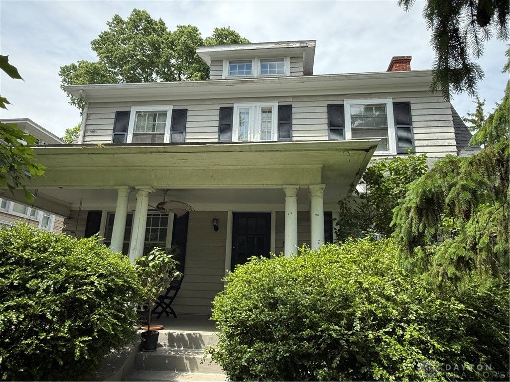 Real estate listing image