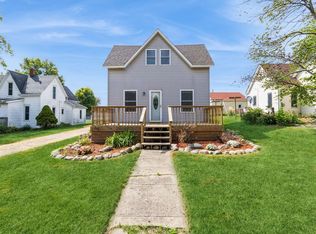 213 N Vine St, Roland, IA 50236