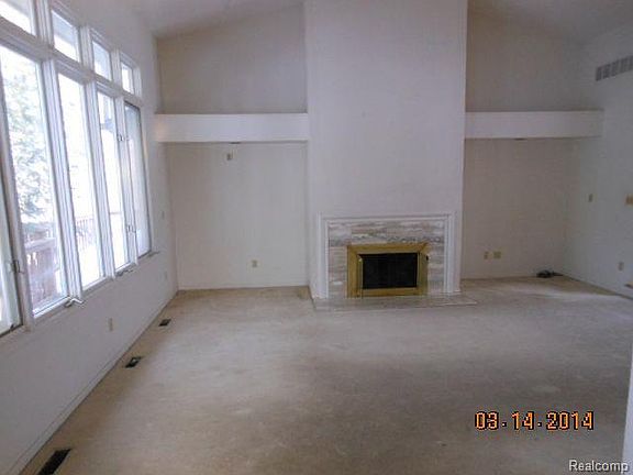 5th image of 4454 Klais Dr