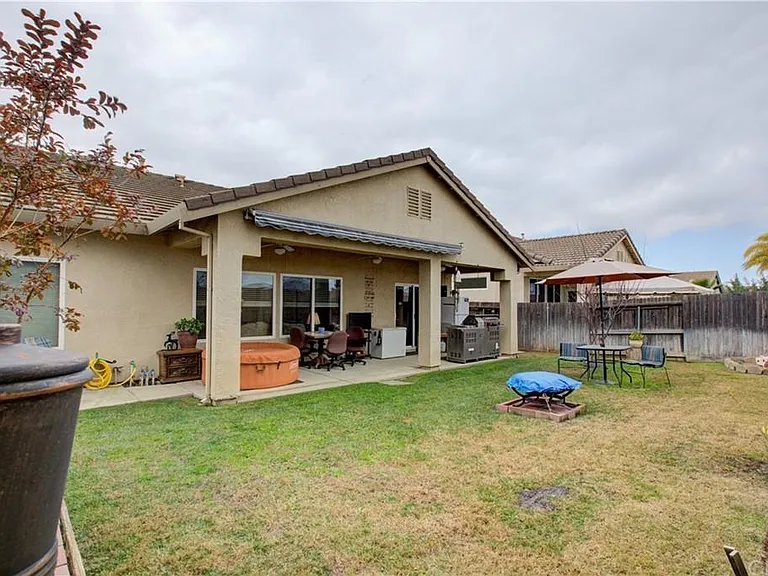 1411 Esplanade Dr — Photo 19
