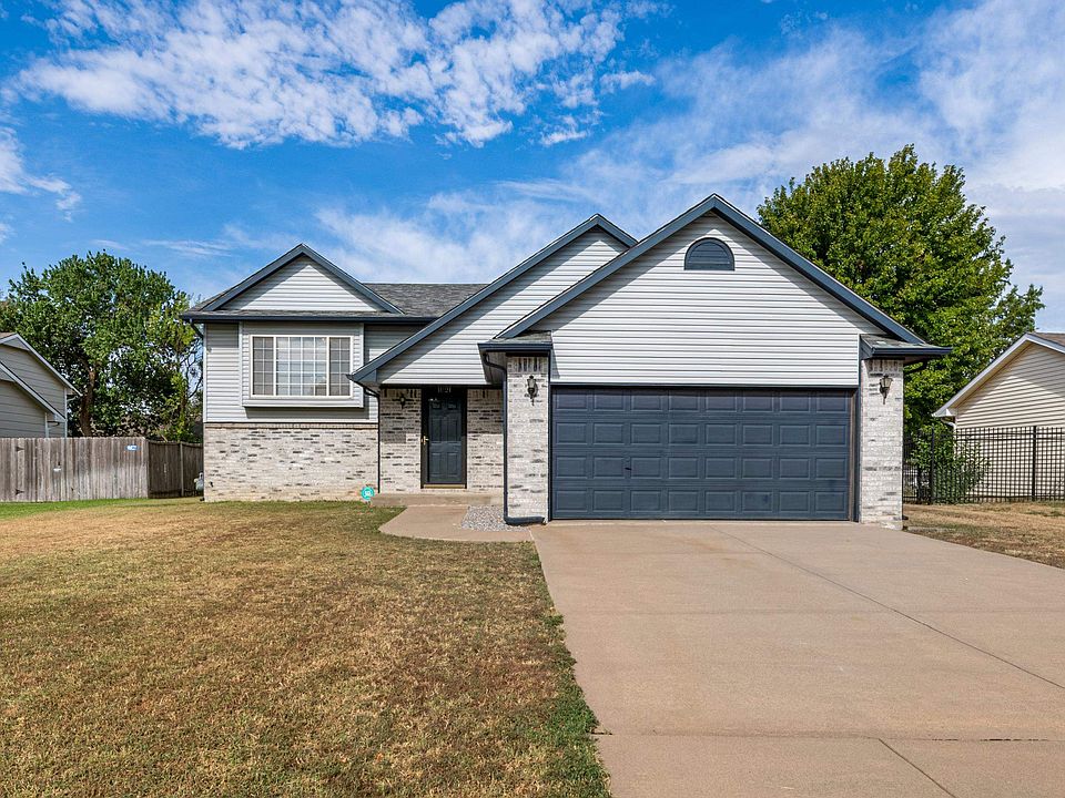 1st image of 1821 S Shefford Cir