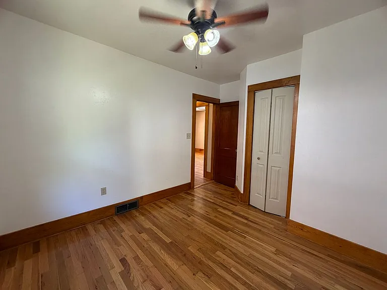 1447 W 3rd Ave — Photo 13