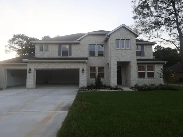 112 Roebuck Ln, New Waverly, TX 77358